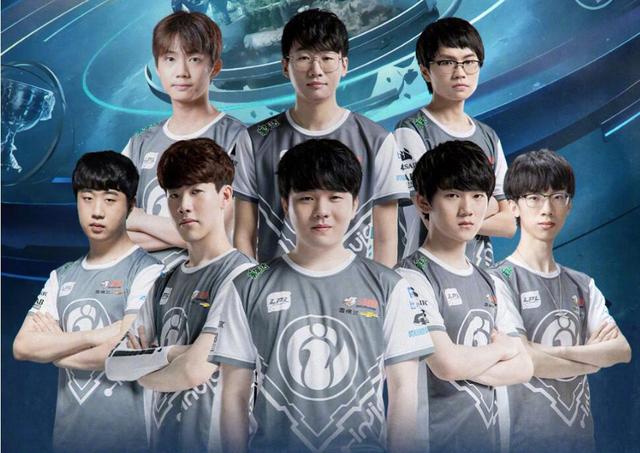 大事即将发生？蝎子王Yike疯狂抓住了他的兄弟 Canna 并取得了3次击杀。 Top Esports 在第一场比赛中输给了KC