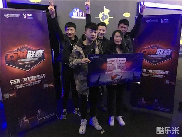 LPL：RNG&V5赛前海报大比拼：驰骋冰雪 vs《舞剑》
