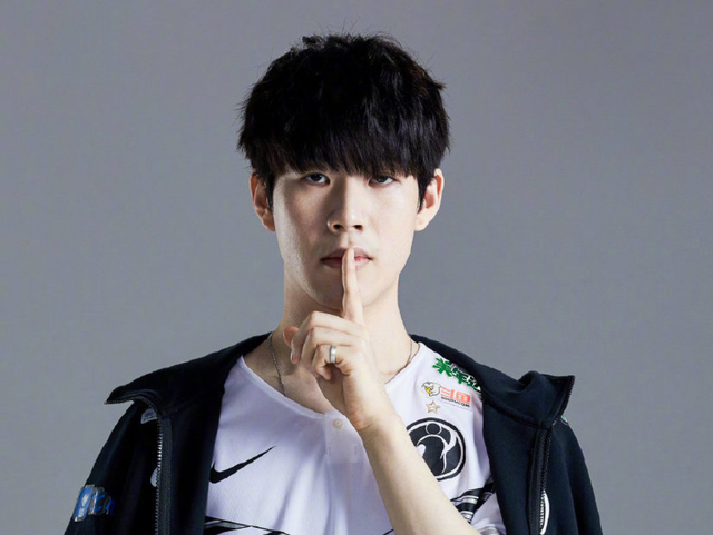 CS2 收到更新，修复了错误